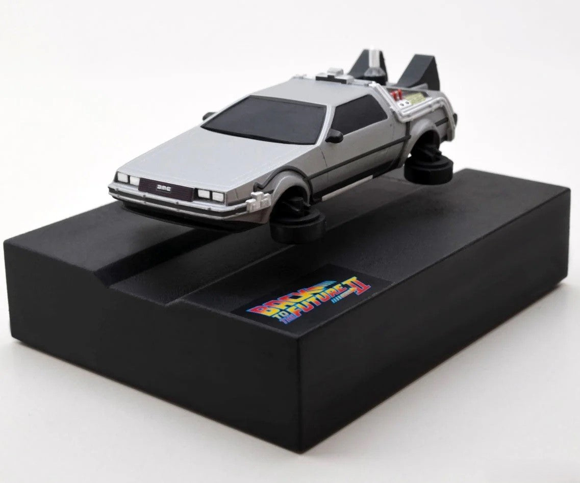 NOEL CORPORATION BACK TO THE FUTURE 2 TIME MACHINE FLOATING PLASTIC MODEL