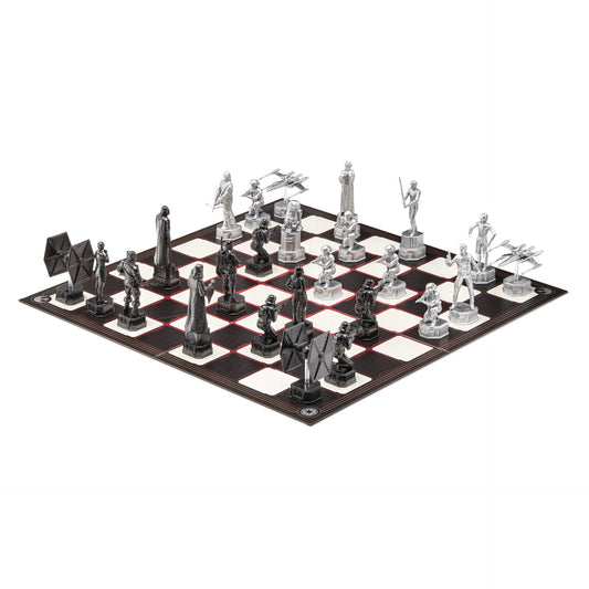 NOBLE COLLECTIONS STAR WARS ORIGINAL TRILOGY CHESS SET