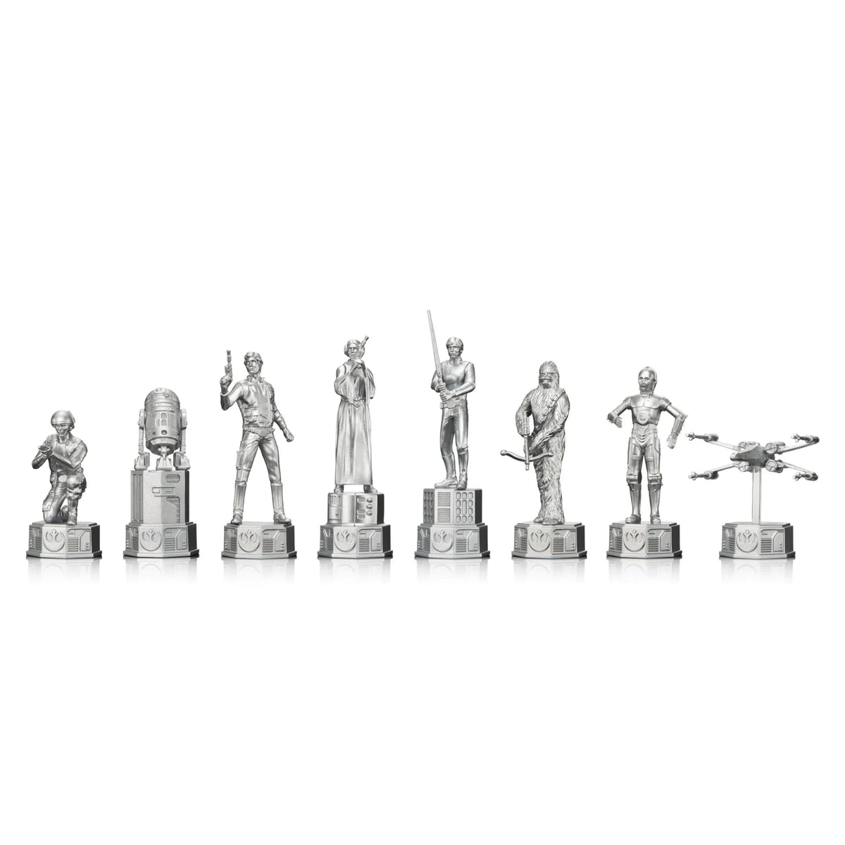 NOBLE COLLECTIONS STAR WARS ORIGINAL TRILOGY CHESS SET