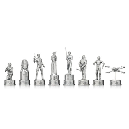 NOBLE COLLECTIONS STAR WARS ORIGINAL TRILOGY CHESS SET